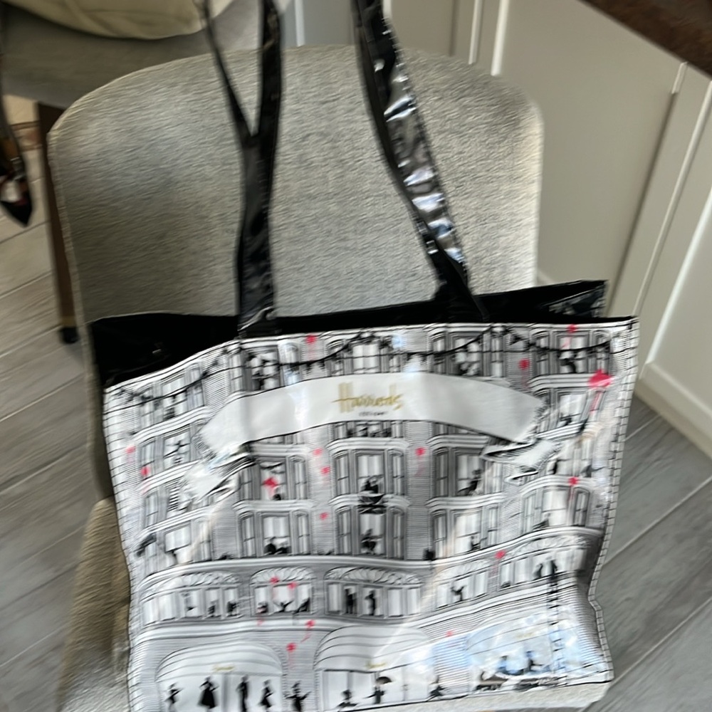 Harrods London PVC tote bag pink balloons black white store front zipper 14x12 - Picture 5 of 16